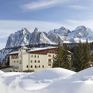 3* Hotel Passo Tre Croci Cortina